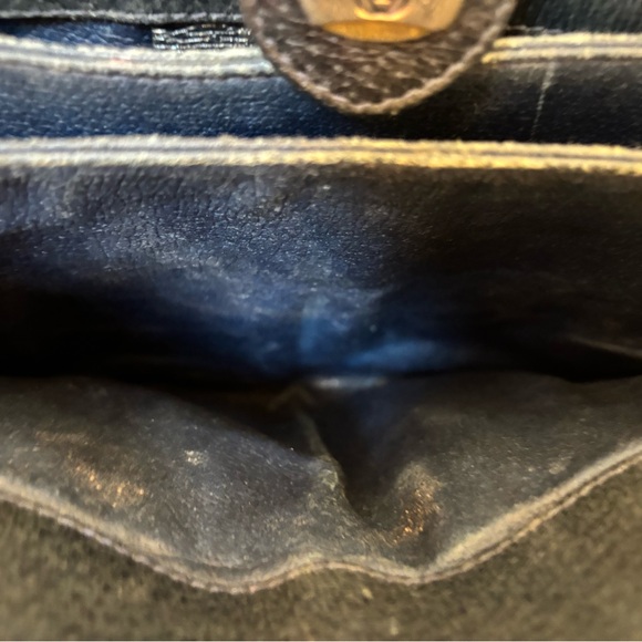 Vintage-Rare- Supreme Gucci Navy/Cream leather authentic Monogram Crossbody Bag - Picture 15 of 17